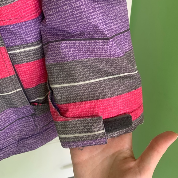 Girls 12 YO winter coat - Picture 4 of 7